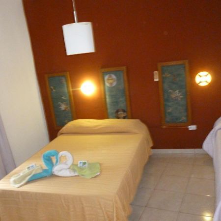 Petit Hotel Panambi Puerto Iguazú Esterno foto
